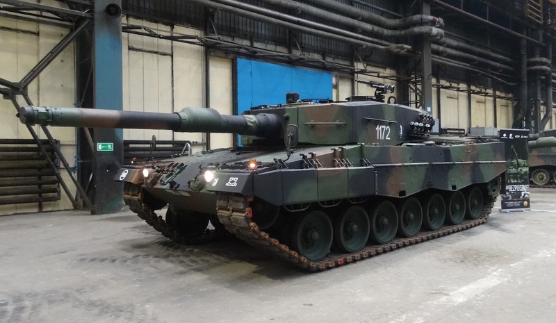 Xe tang Leopard 2PL co giup Ba Lan cu noi Armata Nga?-Hinh-2