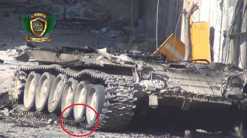 Kinh hai: Sung chong tang RPG-29 ban tran lan o cho den Syria-Hinh-4