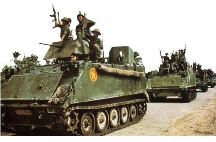 Soi loat xe tang-thiet giap My Viet Nam dang su dung (1)-Hinh-3