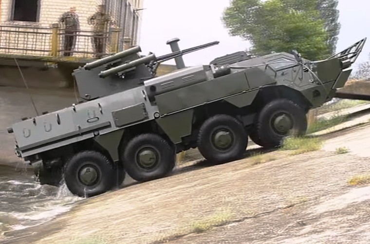 BTR-4E/M Ukraine se “lam co” BTR-82A Nga neu doi dau?-Hinh-10
