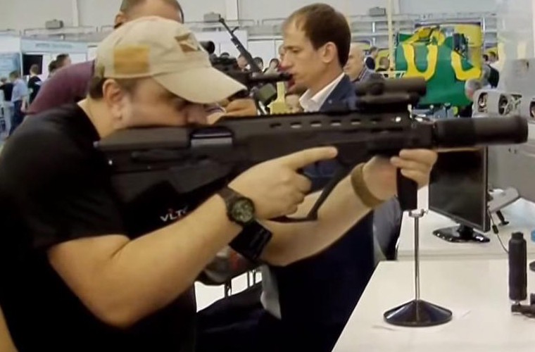 Ukraine tham vong thay the AK-74M bang sung truong Malyuk-Hinh-7