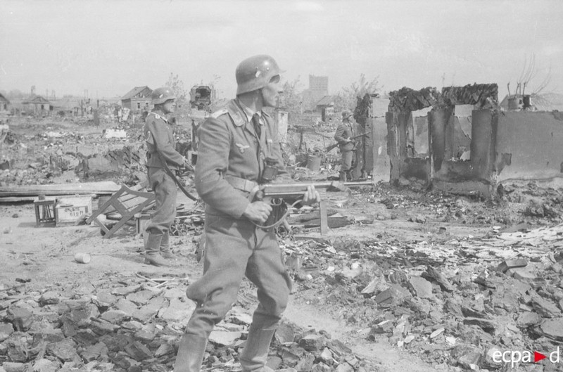 Loat anh kinh hoang mat tran Stalingrad nam 1942-1943-Hinh-14