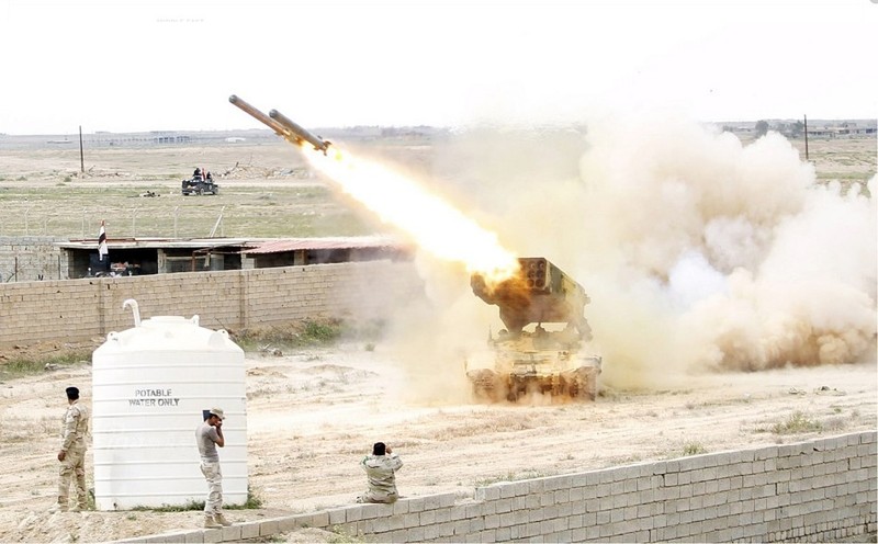 Phao phan luc TOS-1A oanh tac Mosul, quan IS “het duong song”-Hinh-6