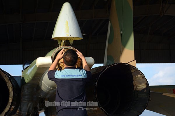 Suc manh dang gom tiem kich Su-27 cua Viet Nam-Hinh-7