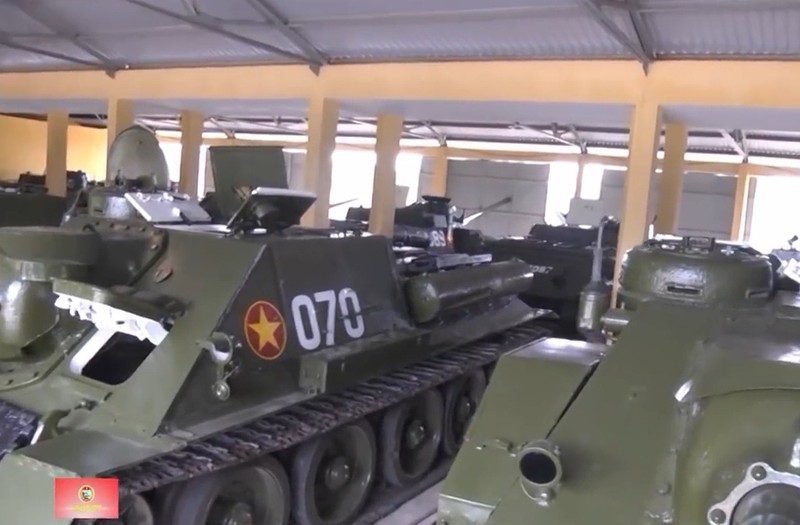 Man nhan dan phao tu hanh SU-100 moi cung cua Viet Nam-Hinh-6