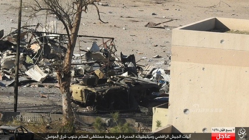 Tham khoc xe tang – thiet giap Quan doi Iraq tai Mosul-Hinh-15