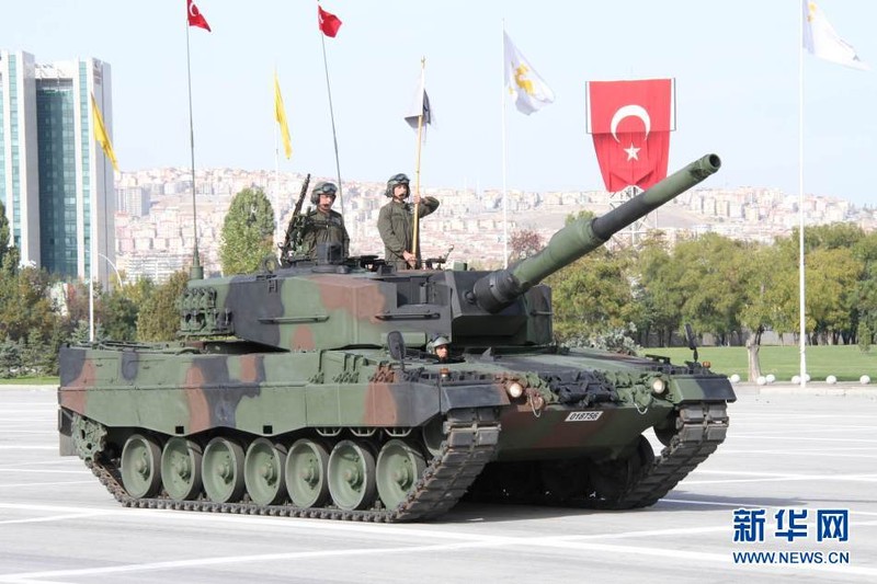 Hai hung canh xe tang Leopard 2A4 TNK tan xac tai Aleppo-Hinh-7