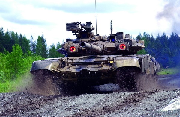 Nga vien tro them 37 xe tang T-90 cho Syria?-Hinh-8