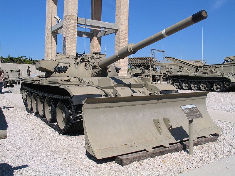 Kinh ngac tot do phien ban xe tang T-54/55 cua Israel-Hinh-11