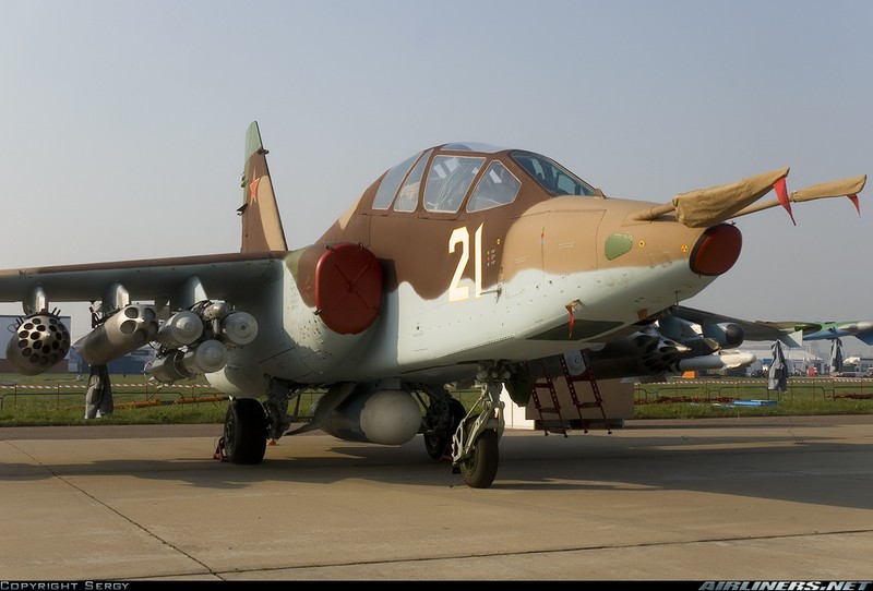 Tuong tan so may bay Su-25 moi duoc tang cuong den Syria-Hinh-10