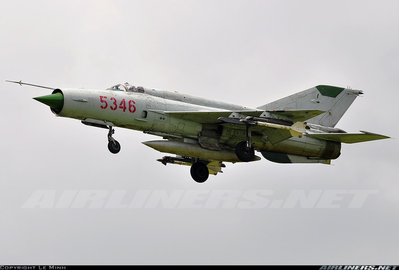 Dieu chua biet ve tiem kich MiG-21bis cua Viet Nam-Hinh-16