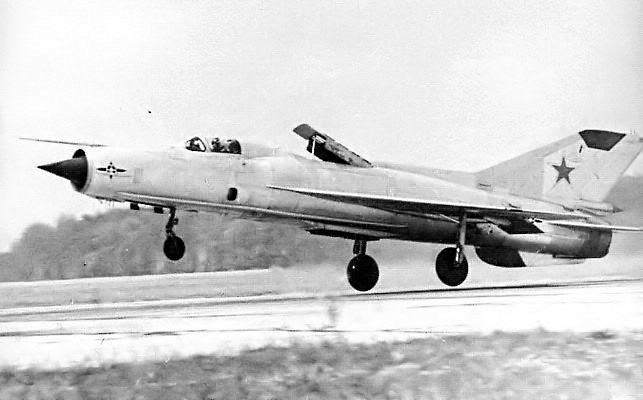 Khong the tin noi phien ban MiG-21 ha canh nhu…truc thang-Hinh-6