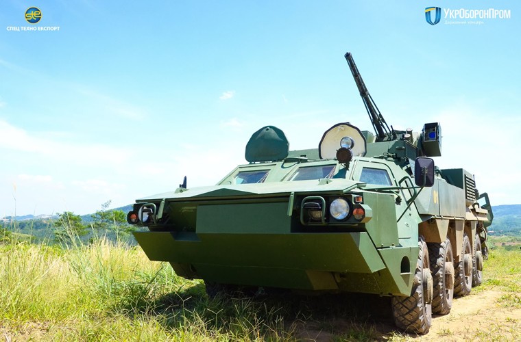 Dang gom dan xe thiet giap BTR-4M cua TQLC Indonesia-Hinh-4