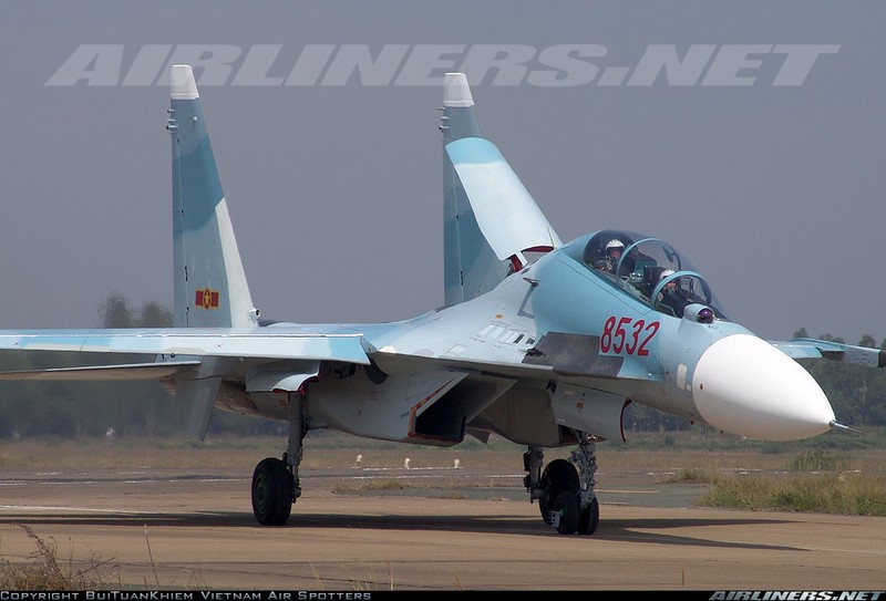 Viet Nam nghien cuu che tao lop cho may bay Su-30MK2?