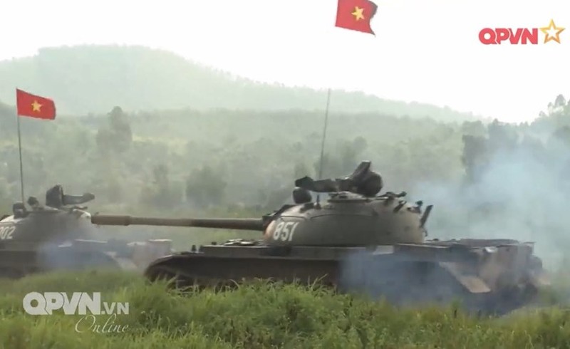 Bat ngo: Viet Nam hoan thanh nang cap xe tang T-54B-Hinh-16