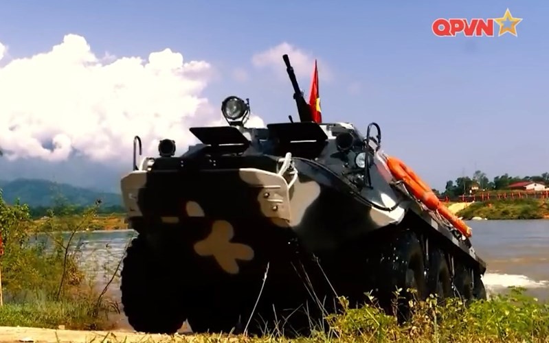 Viet Nam bat dau nang cap “taxi chien truong” BTR-60PB-Hinh-5
