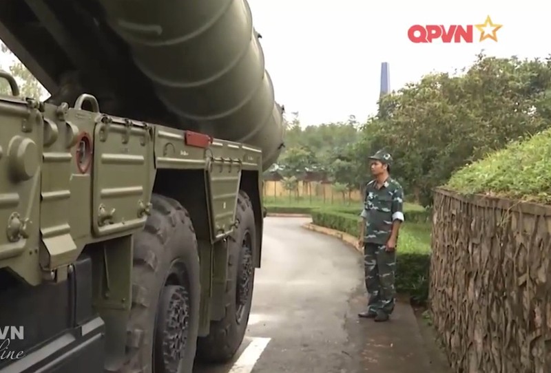 Viet Nam chuan bi san sang ban thu ten lua S-300?-Hinh-5