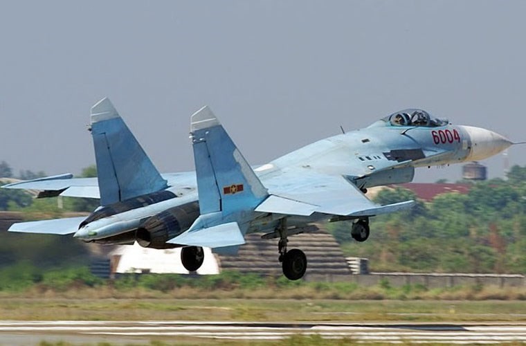 Viet Nam dang tiep tuc dai tu cac tiem kich Su-27SK-Hinh-8