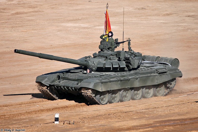 Kinh ngac: Xe tang T-72B3 bat ngo tham chien o Palmyra, Syria-Hinh-5