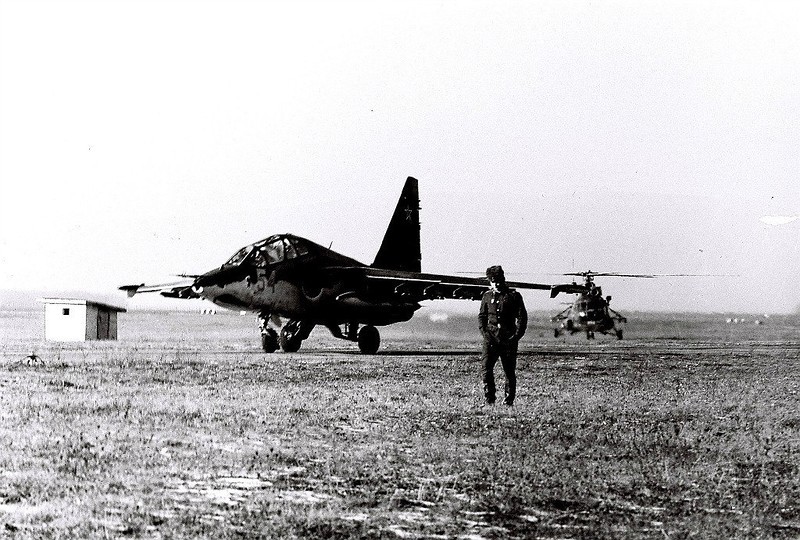 Nhung ngay cuoi cung cua Su-25 trong Khong quan Lien Xo-Hinh-5