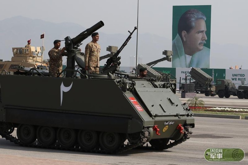 Soi loat vu khi “khung” Quan doi Pakistan dem ra duyet binh-Hinh-11