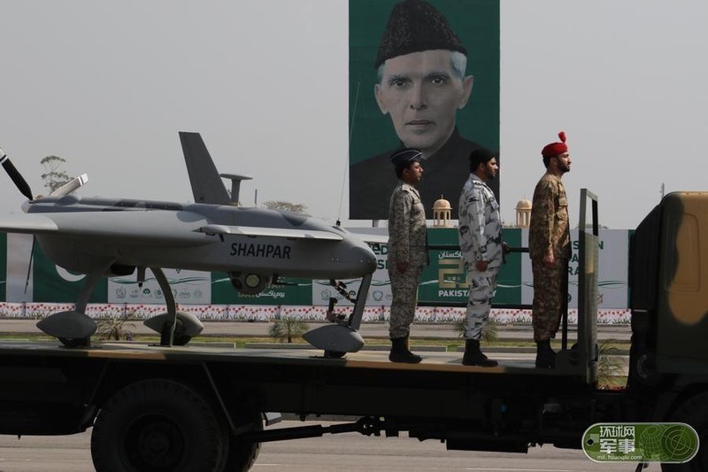 Soi loat vu khi “khung” Quan doi Pakistan dem ra duyet binh-Hinh-12