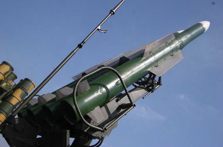 May man Quan doi Syria van con ten lua Buk-M2E-Hinh-6