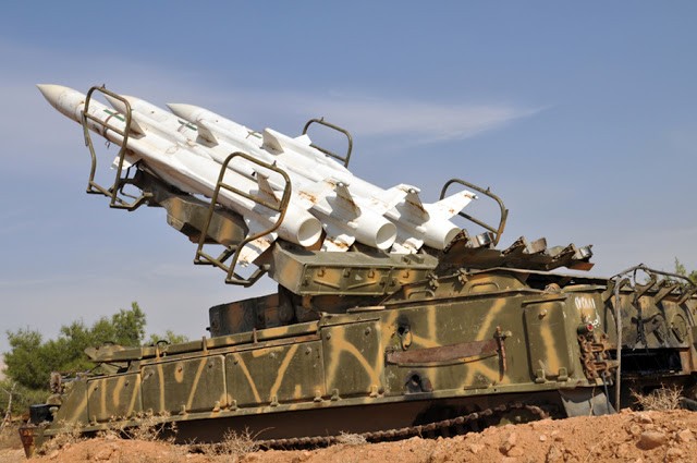 May man Quan doi Syria van con ten lua Buk-M2E-Hinh-8