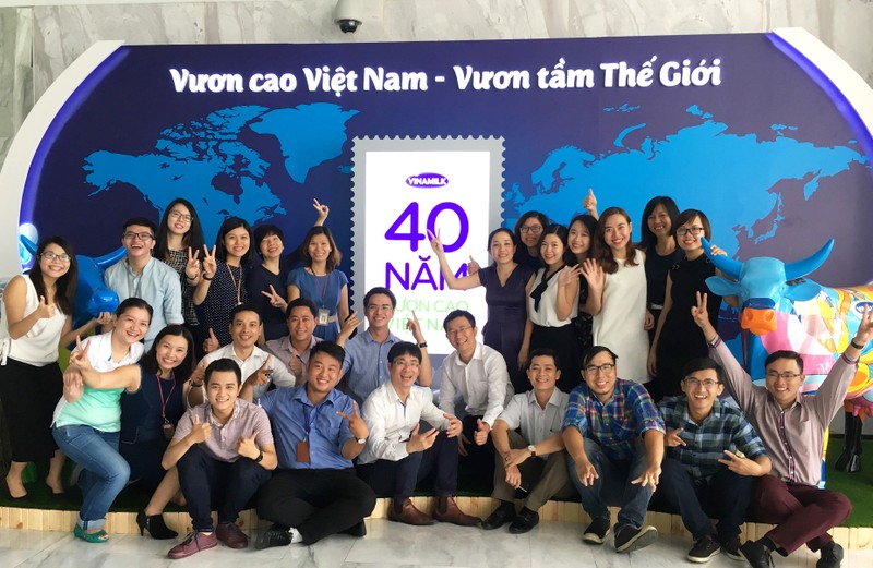 Vinamilk dung thu 2 trong top 100  noi lam viec tot nhat Viet Nam-Hinh-3