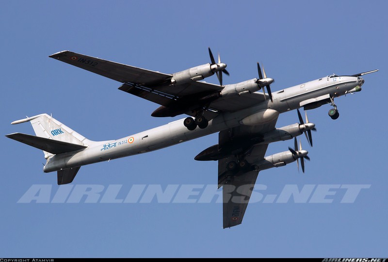 Vinh biet “sat thu san ngam” khong lo Tu-142MK-E-Hinh-7