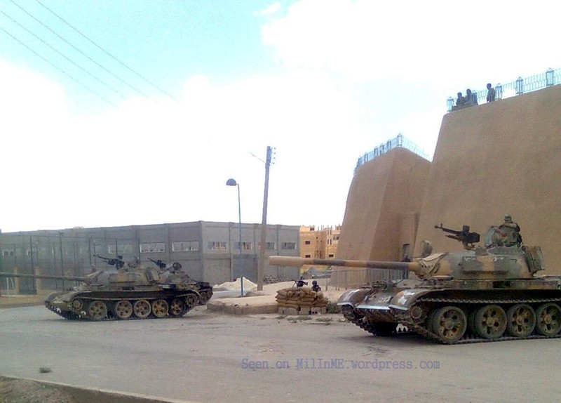 Bi TOW tan cong, xe tang T-55 Syria nhan ket cuc tham-Hinh-8