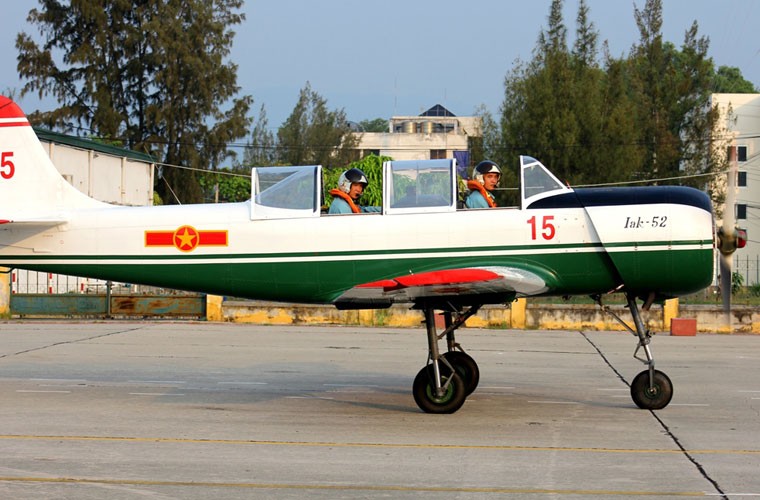 Phi cong Trung doan 920 vuot kho bay an toan-Hinh-3
