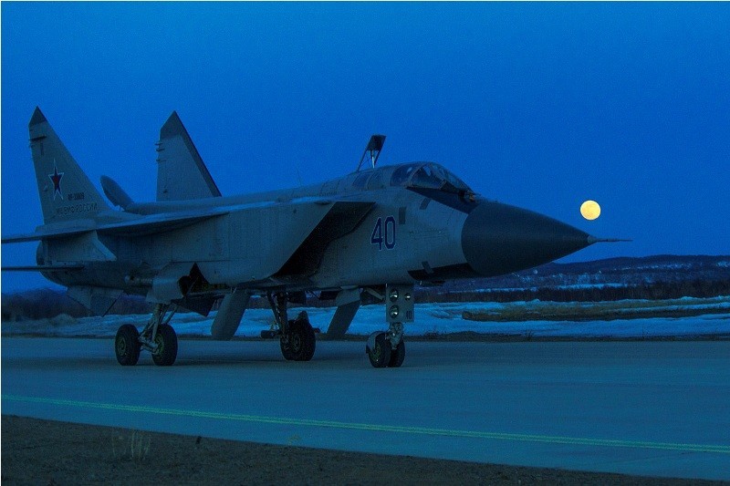 Muc kich cuoc di san dem cua may bay MiG-31-Hinh-8