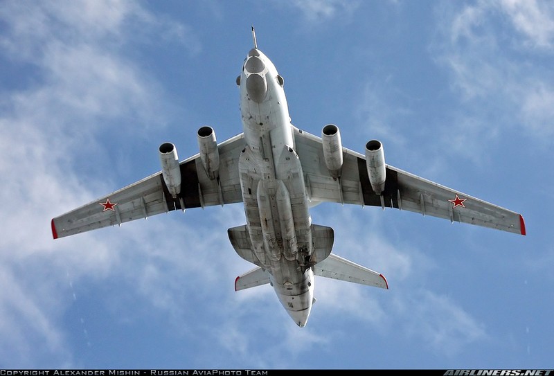 Kho hieu “bong ma” A-50U lon von tren bau troi Syria-Hinh-2