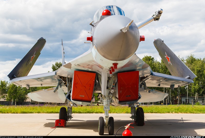 Hien truong MiG-29K gap nan lat ngua, chong vo-Hinh-6