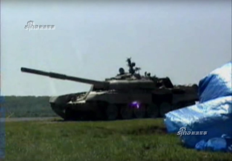 Kinh ngac: Ukraine co ten lua Javelin, T-90 Nga “chet khiep”-Hinh-11