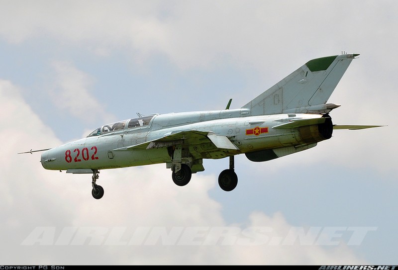 Bat ngo nhiem vu MiG-21 Viet Nam sau quyet dinh nghi huu-Hinh-9