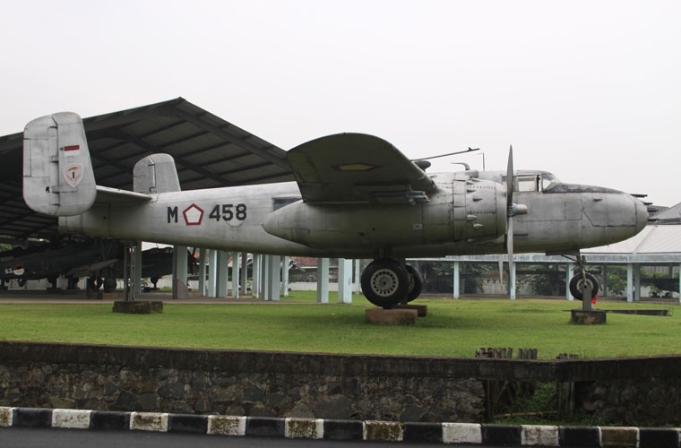 That kinh dan may bay Khong quan Indonesia nhung nam 1960-Hinh-8