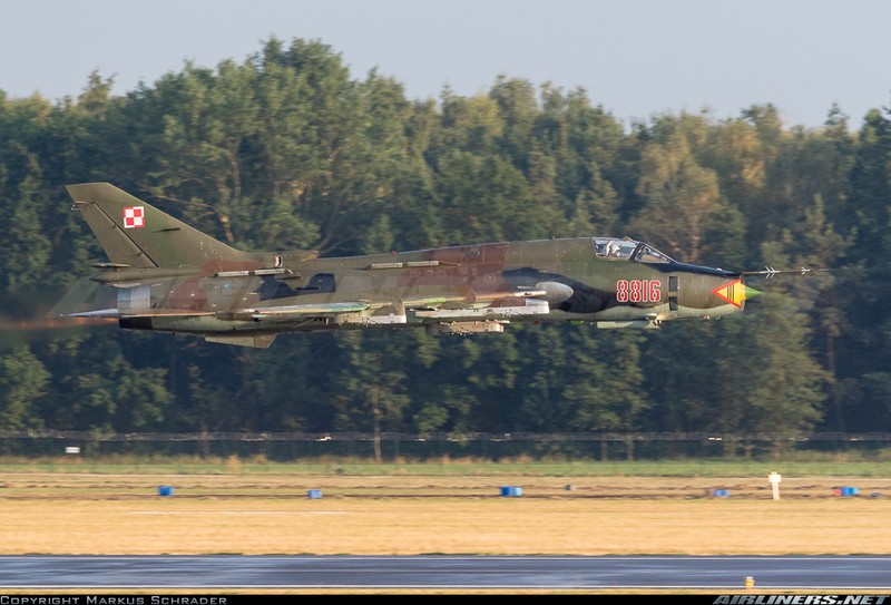 My ban roi may bay Syria: Su-22 chua tung danh thang tren khong-Hinh-12