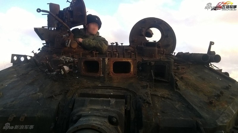 Bi an nhung chiec xe tang T-90 “nat nhu tuong” o Kubinka