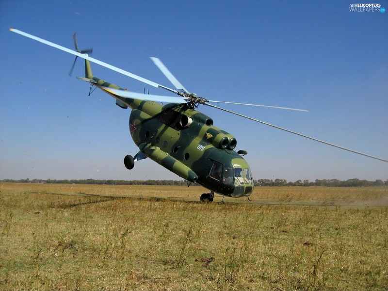 Phat hoang canh truc thang Mi-8 bay nhu "say ruou"