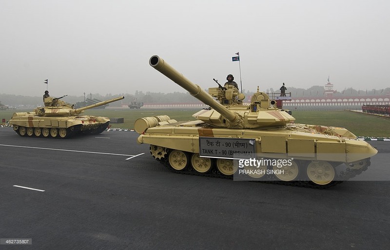 Loat anh dep, oai hung xe tang T-90S Viet Nam mua-Hinh-10