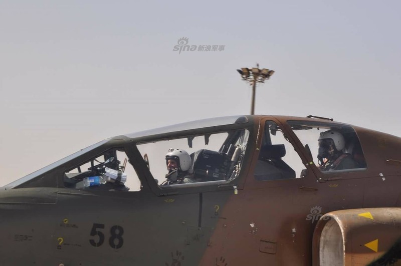 Bi an may bay cuong kich Su-25 Iran khong phu hieu-Hinh-5