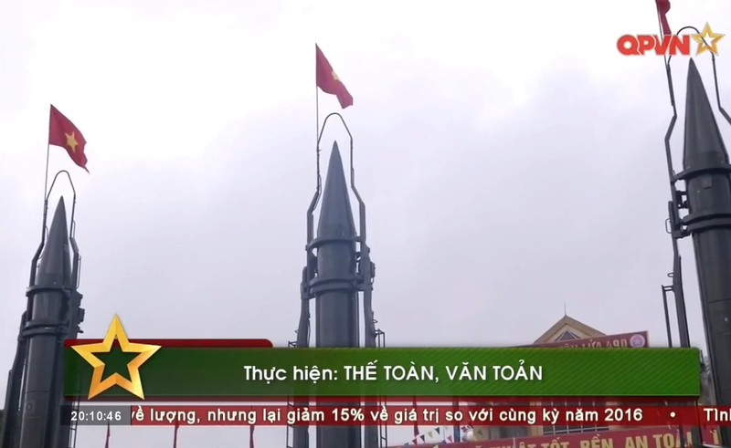 Oai phong dan ten lua Scud Viet Nam chia len troi-Hinh-4