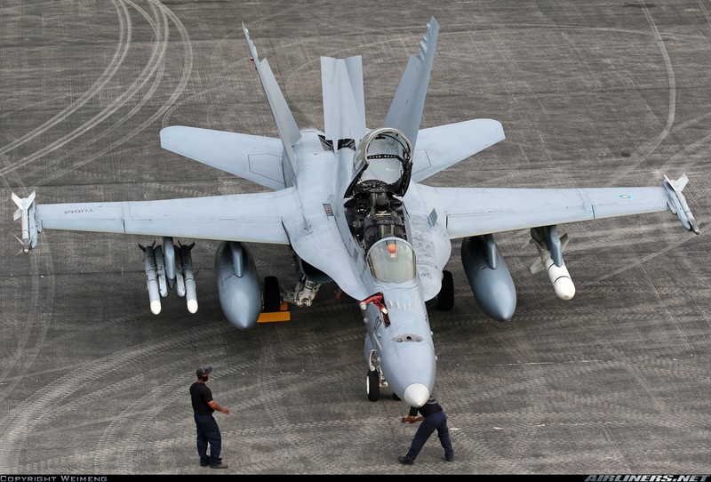 Tinh nang “khung” tiem kich F/A-18D Malaysia sau nang cap-Hinh-2