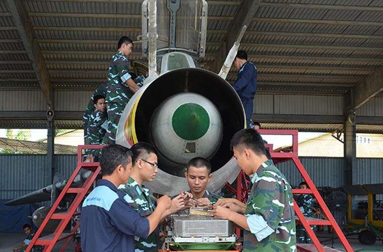 Tang tong nien han Su-22 len 30 nam, gioi qua VN oi-Hinh-4