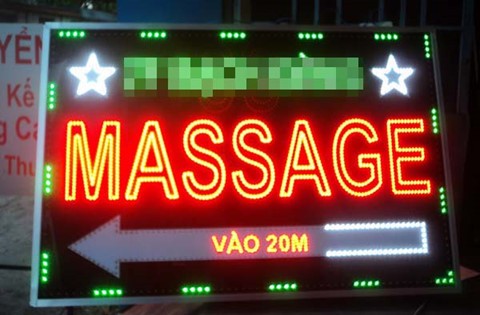 Ha Noi: Di massage, nguoi dan ong bi nhan vien dam tu vong