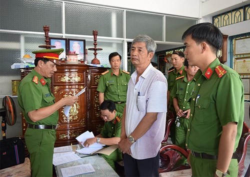 Diem nong 24h: Van chua bat duoc ke bien thai rach dui phu nu-Hinh-8