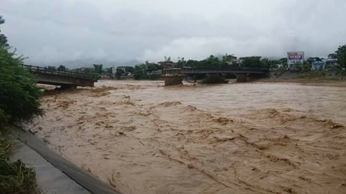 Diem nong 24h: Van chua bat duoc ke bien thai rach dui phu nu-Hinh-9