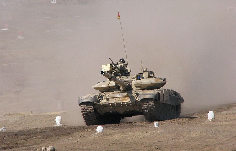 Interfax: Nga bat dau ban giao xe tang T-90S cho Viet Nam